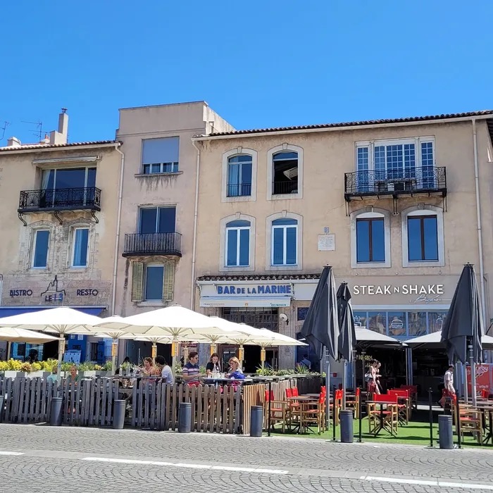 Terrasse de Bar de la Marine